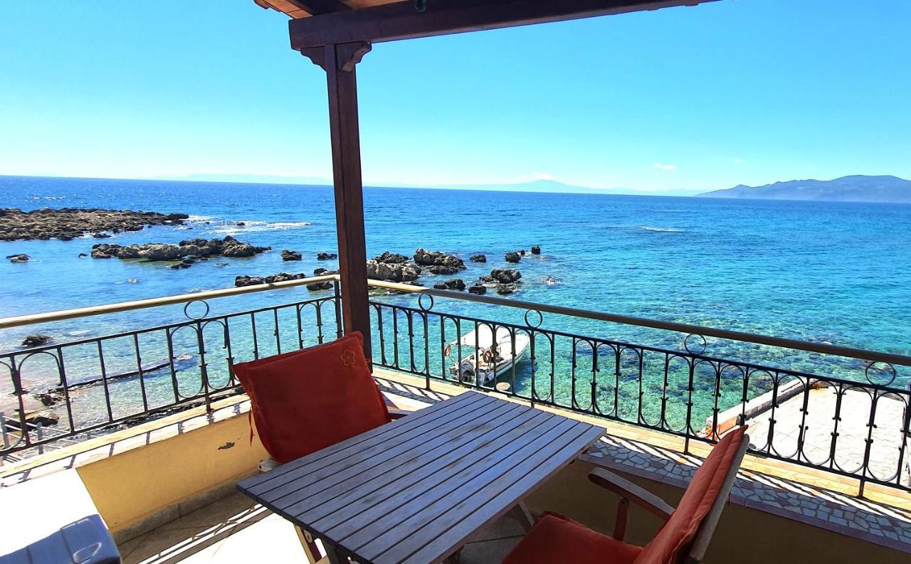 Halikoura Beach Apartments Stoúpa エクステリア 写真