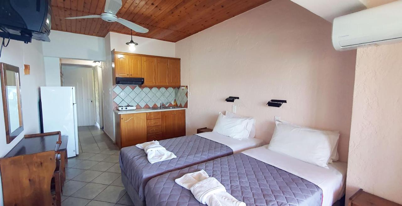 Halikoura Beach Apartments Stoúpa エクステリア 写真